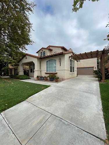 743 River Rock Rd Chula Vista, CA 91914