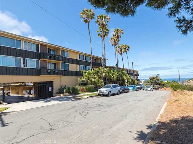 770 W Imperial #16 El Segundo, CA 90245