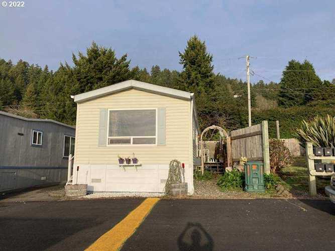 15765 Hwy 101 S #13 Brookings, OR 97415