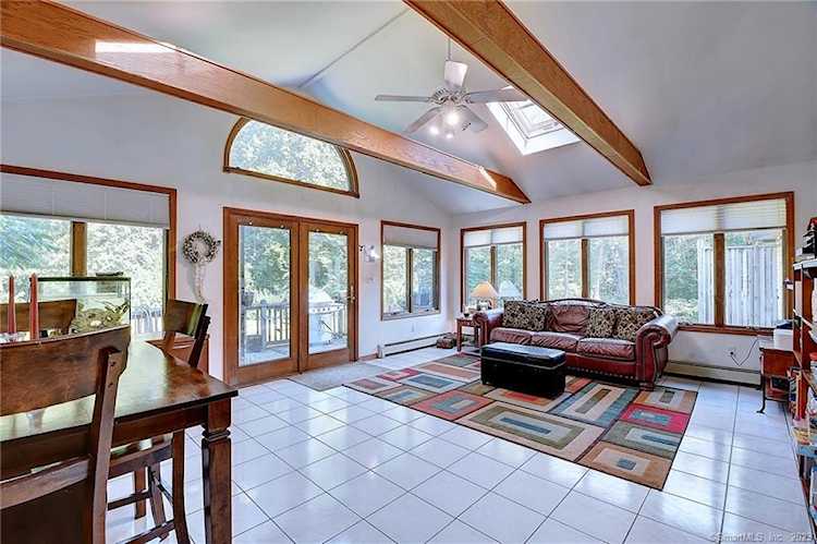 92 Straitsville Road Prospect, CT 06712