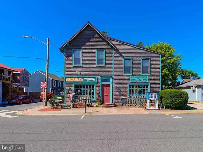 PHOTOS & DETAILS: 116 W 3rd St, Lewes, DE 19958 For Sale - MLS #DESU2025042 - Photos, Virtual Tour, School Info - Real Estate Listing Info Photo 1
