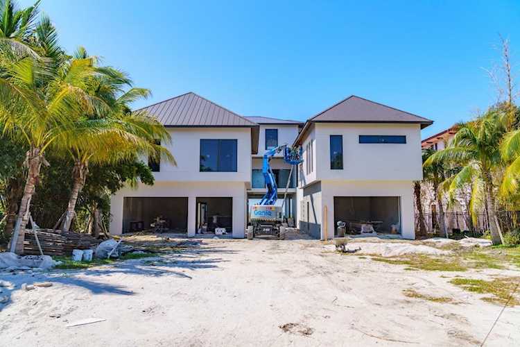 5861 Gulf of Mexico Dr Longboat Key, FL 34228
