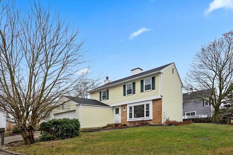 2807 Garden Dr Lisle, IL 60532