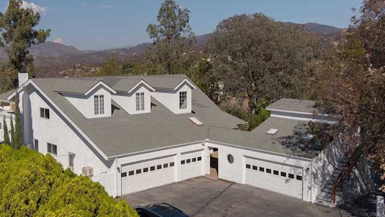 12840 Vista Cielo Spring Valley, CA 91978