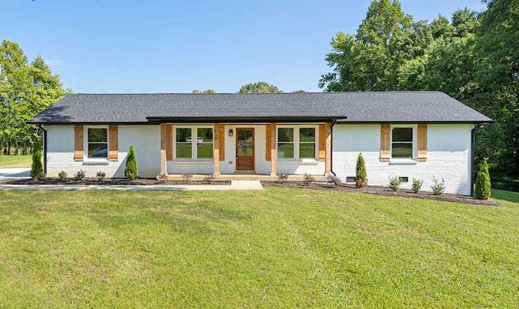 4471 Gunn Rd Springfield, TN 37172