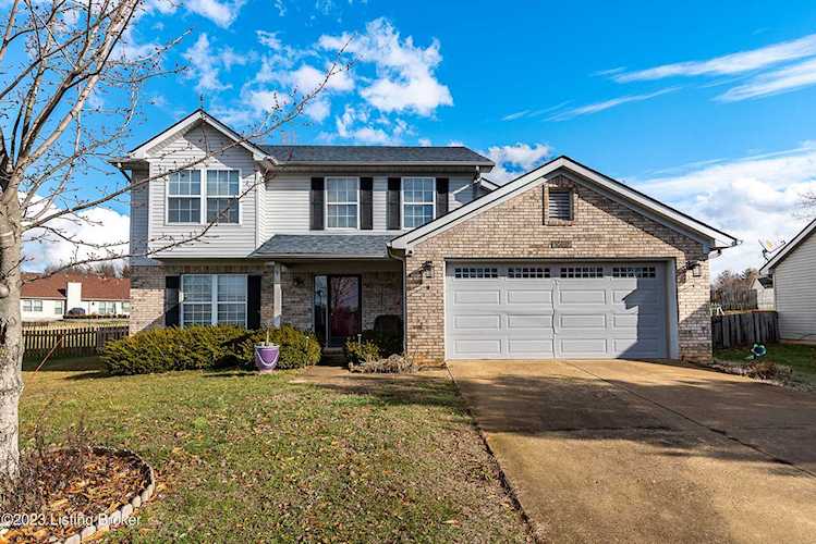 10817 Silvermoon Ct, Louisville, KY 40241 - Brooks Of Hickory Hollow $260,000 Photo 1
