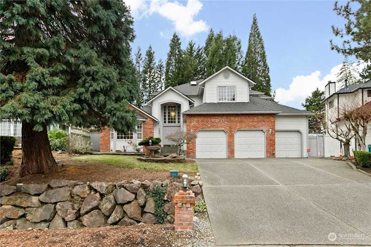 7823 118th Ave SE Newcastle, WA 98056
