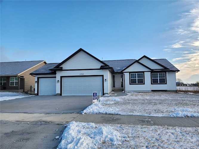 1730 SW Scarlet Sage Dr Cedar Rapids, IA 52404 | MLS 2206393 Photo 1