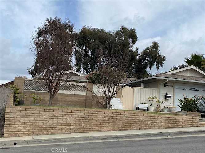 2716 Via Montezuma San Clemente, CA 92672