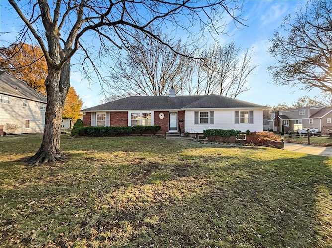 9 W 115th St Kansas City, MO 64114