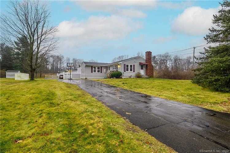 55 Pine River Road North Haven, CT 06473