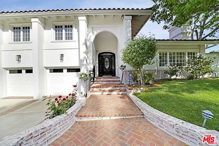 4208 Nogales Dr, Tarzana, CA 91356 | RubyHome Photo 1