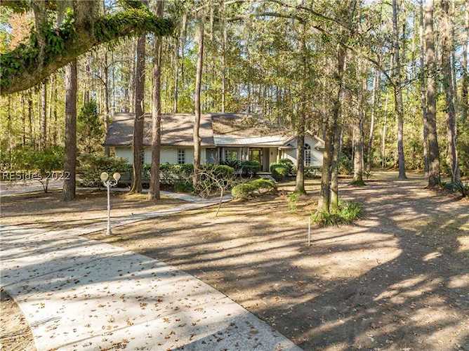 7 Chechessee Circle Okatie, SC 29909