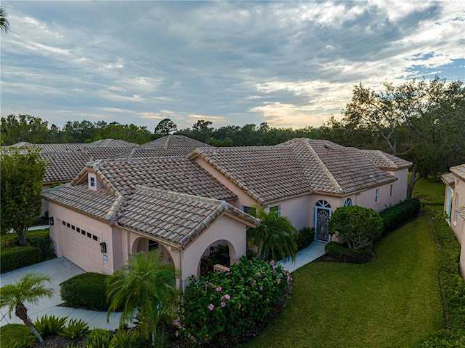 3799 Mira Lago Dr Sarasota, FL 34238