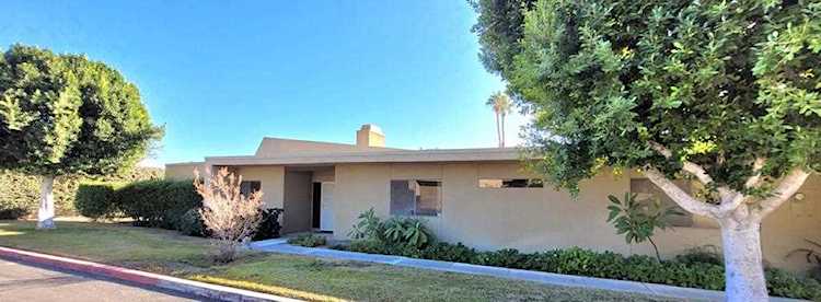 300 E Tiffany Circle Palm Springs, CA 92262