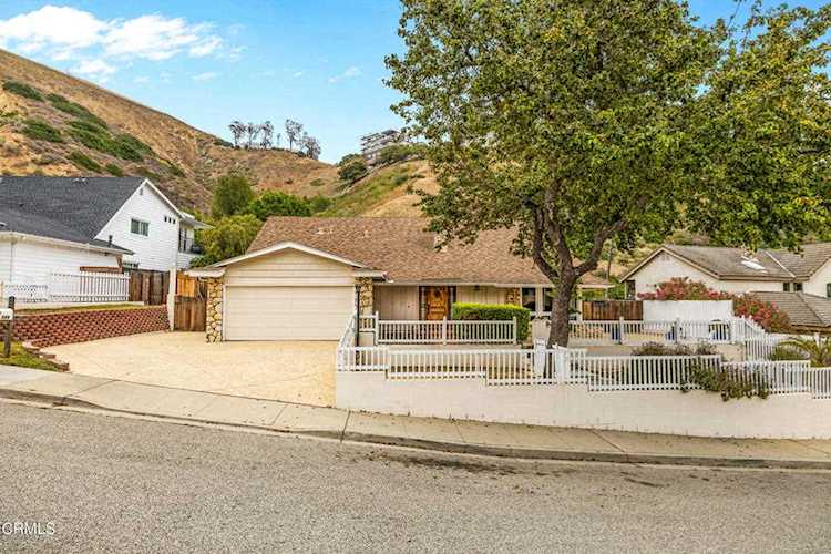 586 Aliso St Ventura, CA 93001