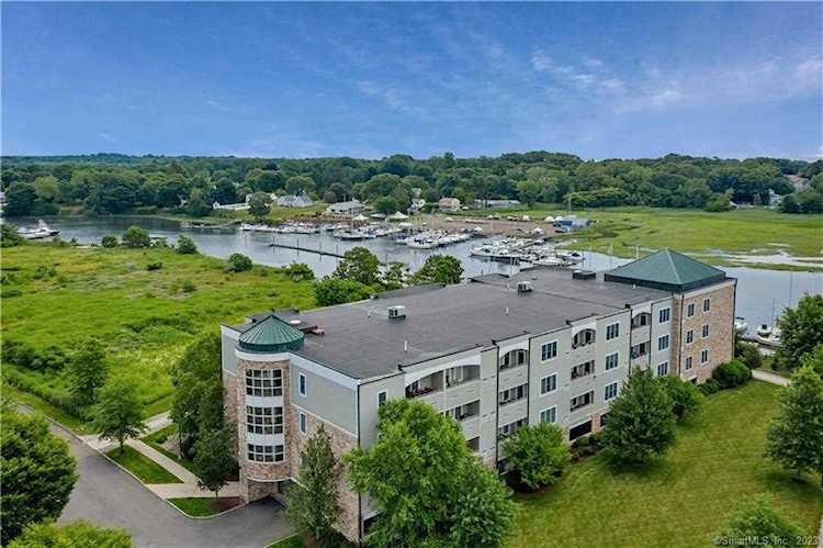 60 Maple Street #39 Branford, CT 06405
