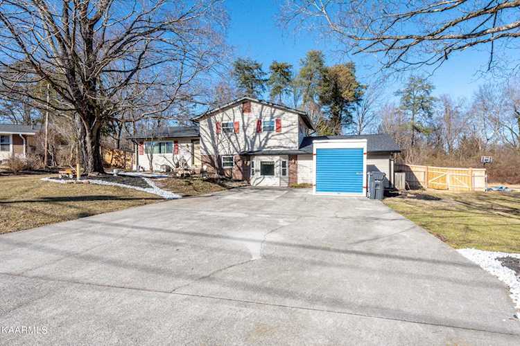 7517 NW Granda Dr Knoxville, TN 37909