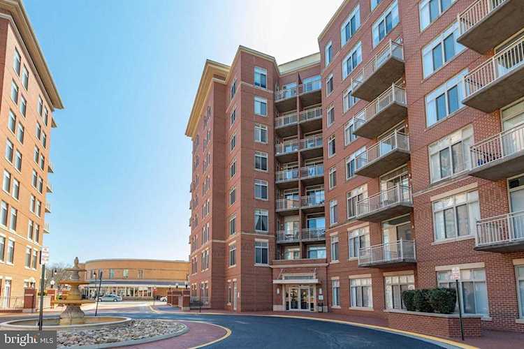4490 Market Commons Dr #312 Fairfax, VA 22033 | MLS VAFX2105922 Photo 1