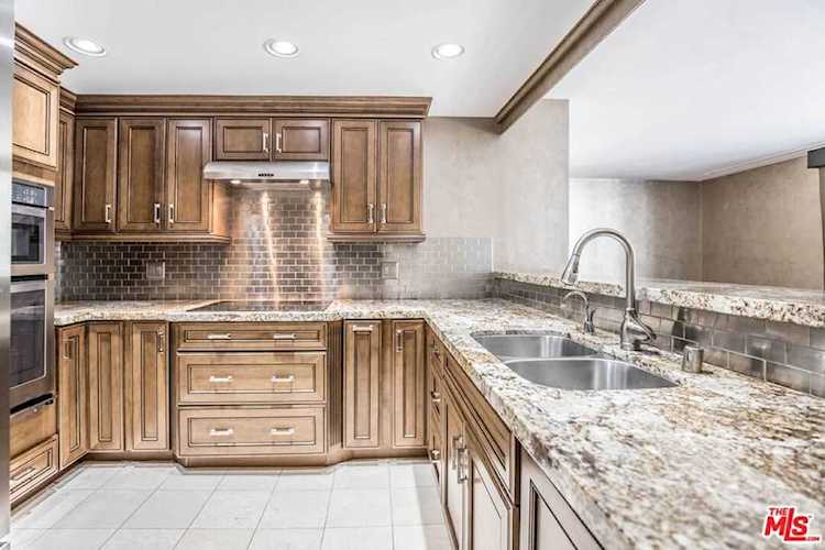 2160 Century Park East #205 Los Angeles, CA 90067