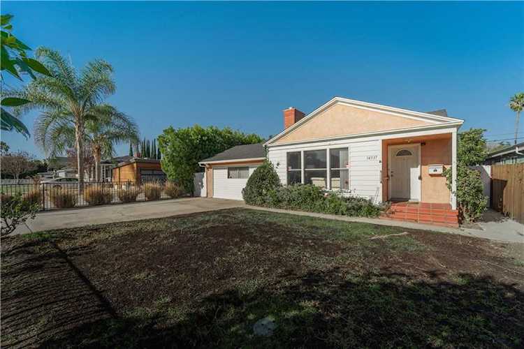 14537 Hesby St Sherman Oaks, CA 91403