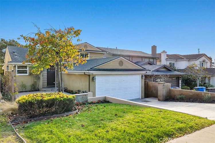 916 Knob Hill Ave Redondo Beach, CA 90277
