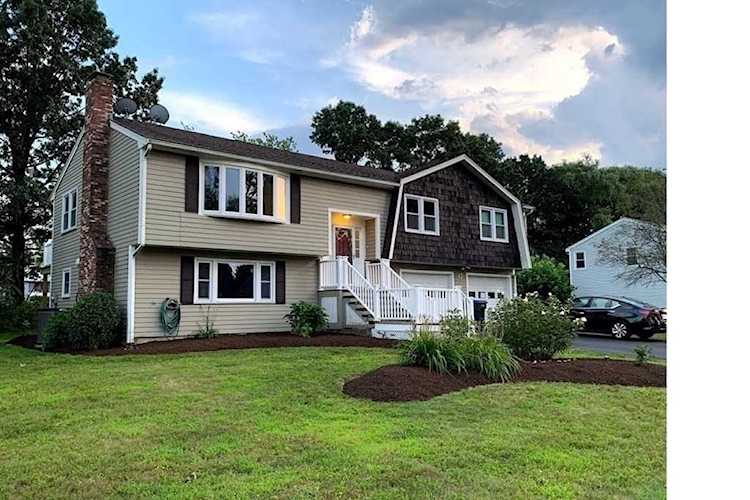 12 Burning Tree Rd Natick, MA 01760