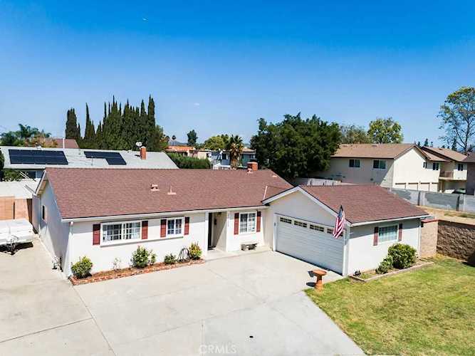 2925 E Mayfair Ave, Orange, CA 92867 | MLS# TR22199589 | home for sale Photo 1