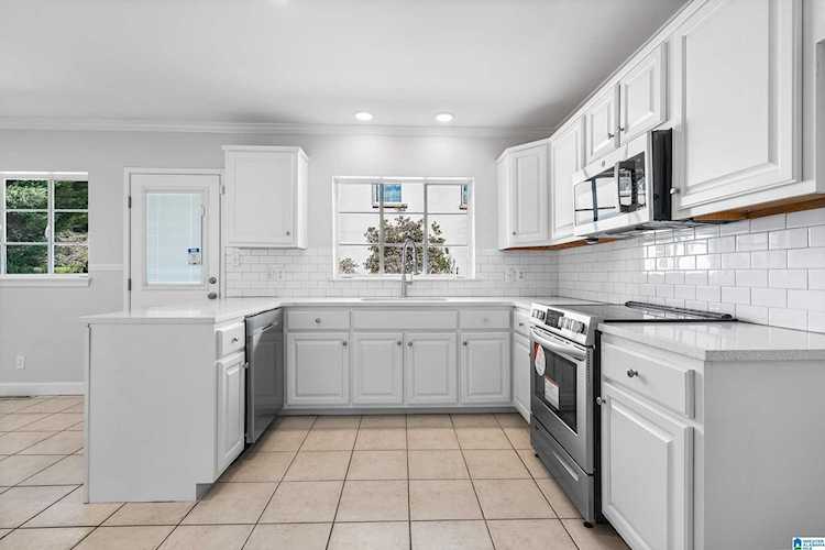 708 Devon Drive Homewood, AL 35209
