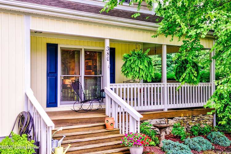 380 Cedar Ridge Rd Mt Washington, KY 40047