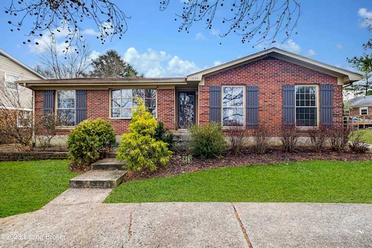 7435 E Orchard Grass Blvd, Crestwood, KY 40014 - Orchard Grass Hills $278,000 Photo 1