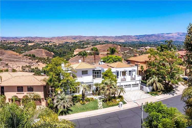 24359 Park Granada Calabasas, CA 91302