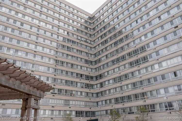 8900 E Jefferson Ave #214 Detroit, MI 48214