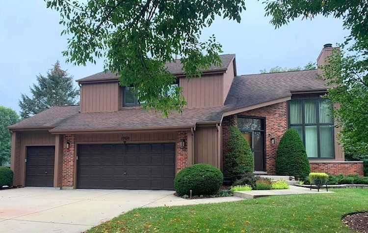 1060 Amber Ct West Chicago, IL 60185