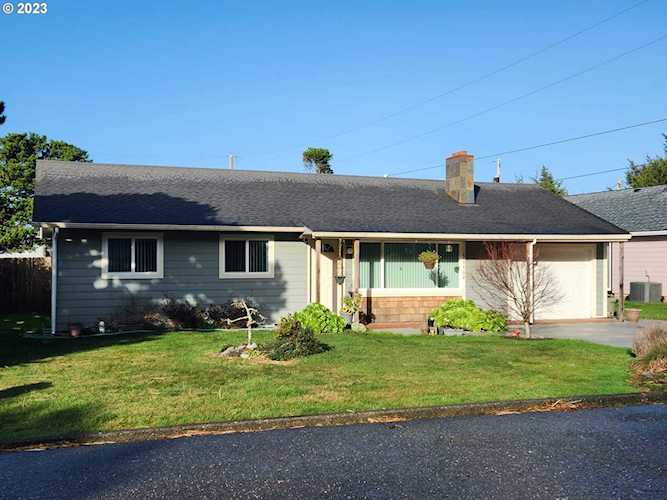 30404 Hillside TR Gold Beach, OR 97444