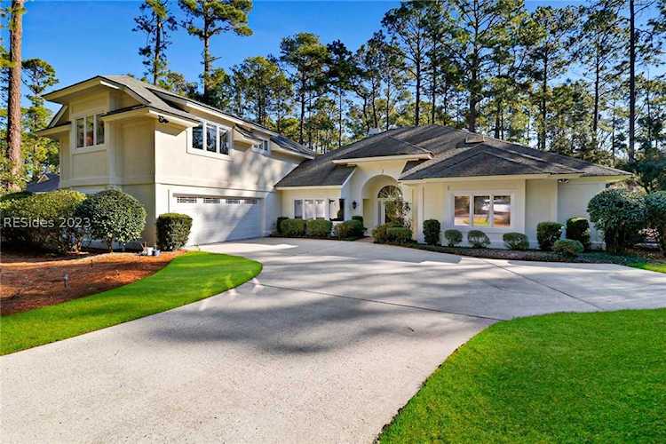 72 Victoria Dr Hilton Head Island, SC 29926