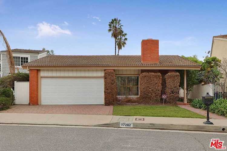 17282 Avenida De La Herradura, Pacific Palisades, CA 90272 | RubyHome Photo 1