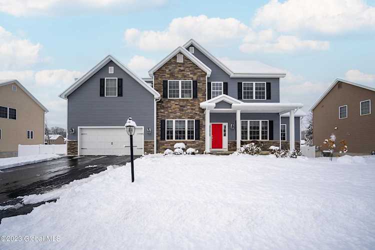 88 Balsam Way Clifton Park, NY 12065