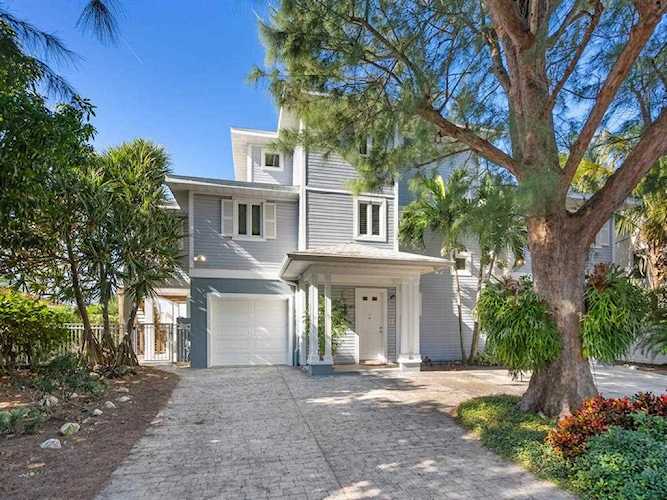 769 N Shore Dr Anna Maria, FL 34216