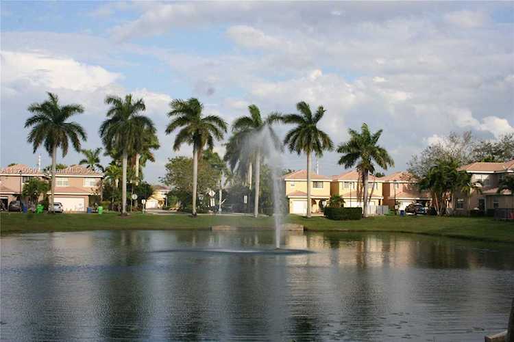 5461 NW 95th Ave Sunrise, FL 33351