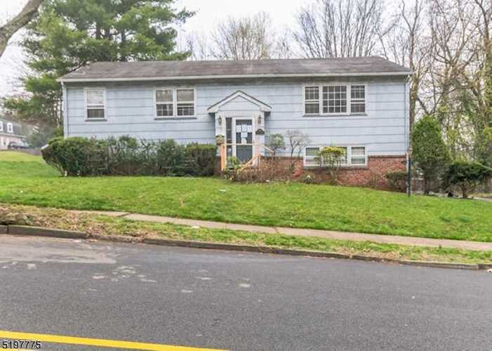 541 Scotland Rd South Orange Village Twp., NJ 07079 | The Maggee Miggins Group Photo 1
