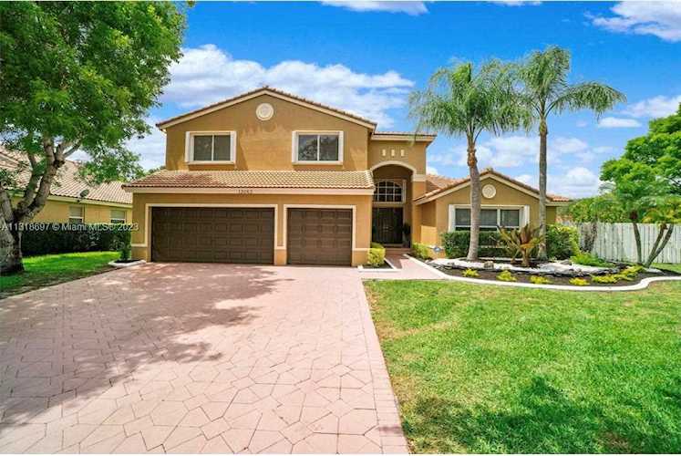 13063 NW 11th Ct Sunrise, FL 33323