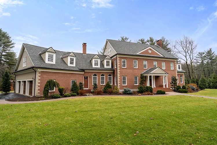 Walpole, 44 Bubbling Brook Rd, MA, home for sale, MLS#:73069800 Photo 1