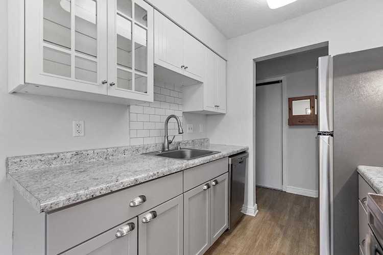 807 11th Avenue S #7 Hopkins, MN 55343
