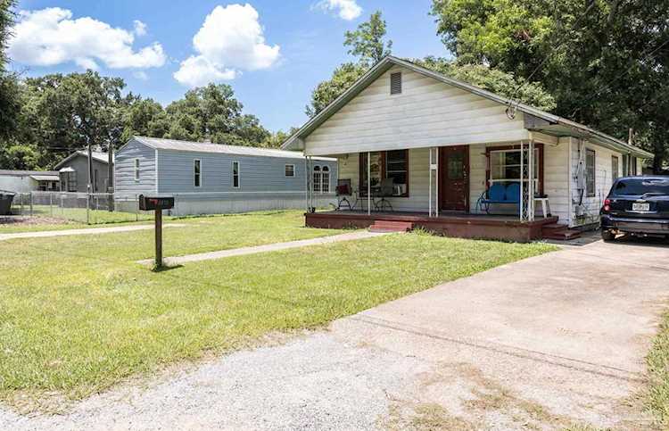 8513 Ryan Ave Pensacola, FL 32534 | MLS 620310 Photo 1