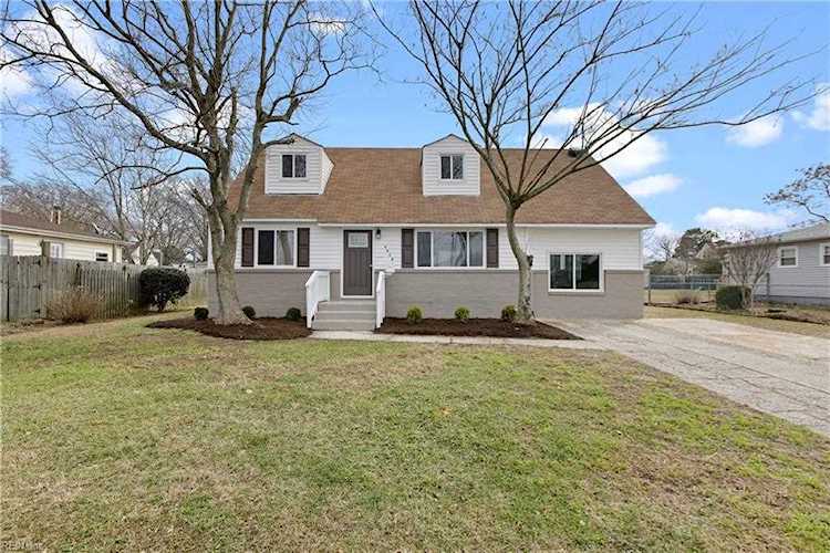 4825 Haygood Rd Virginia Beach, VA 23455 | MLS 10469376 Photo 1
