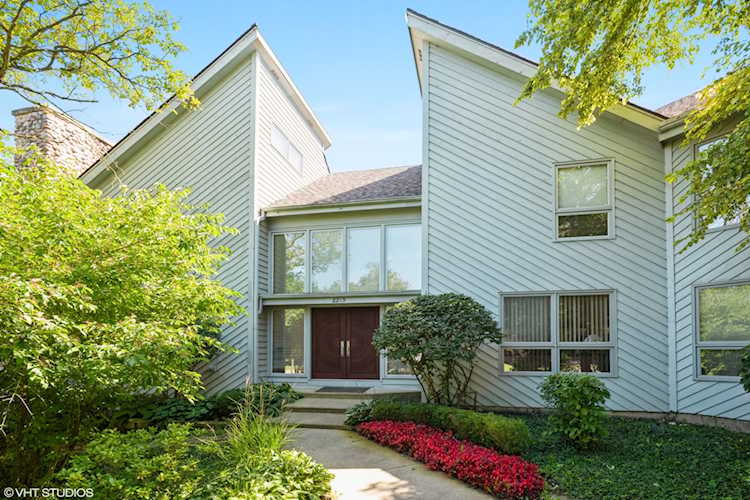 2215 Pebble Creek Dr Lisle, IL 60532