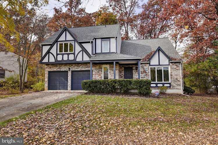 49 Carrollton Rd Sterling, VA 20165