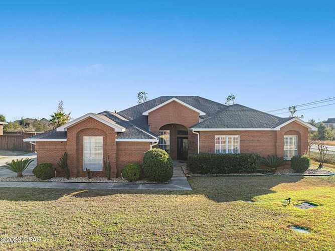 100 Wood Trl Panama City, FL 32405