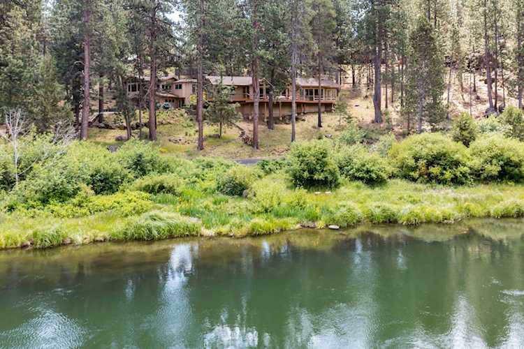 18841 Baker Rd Bend, OR 97702